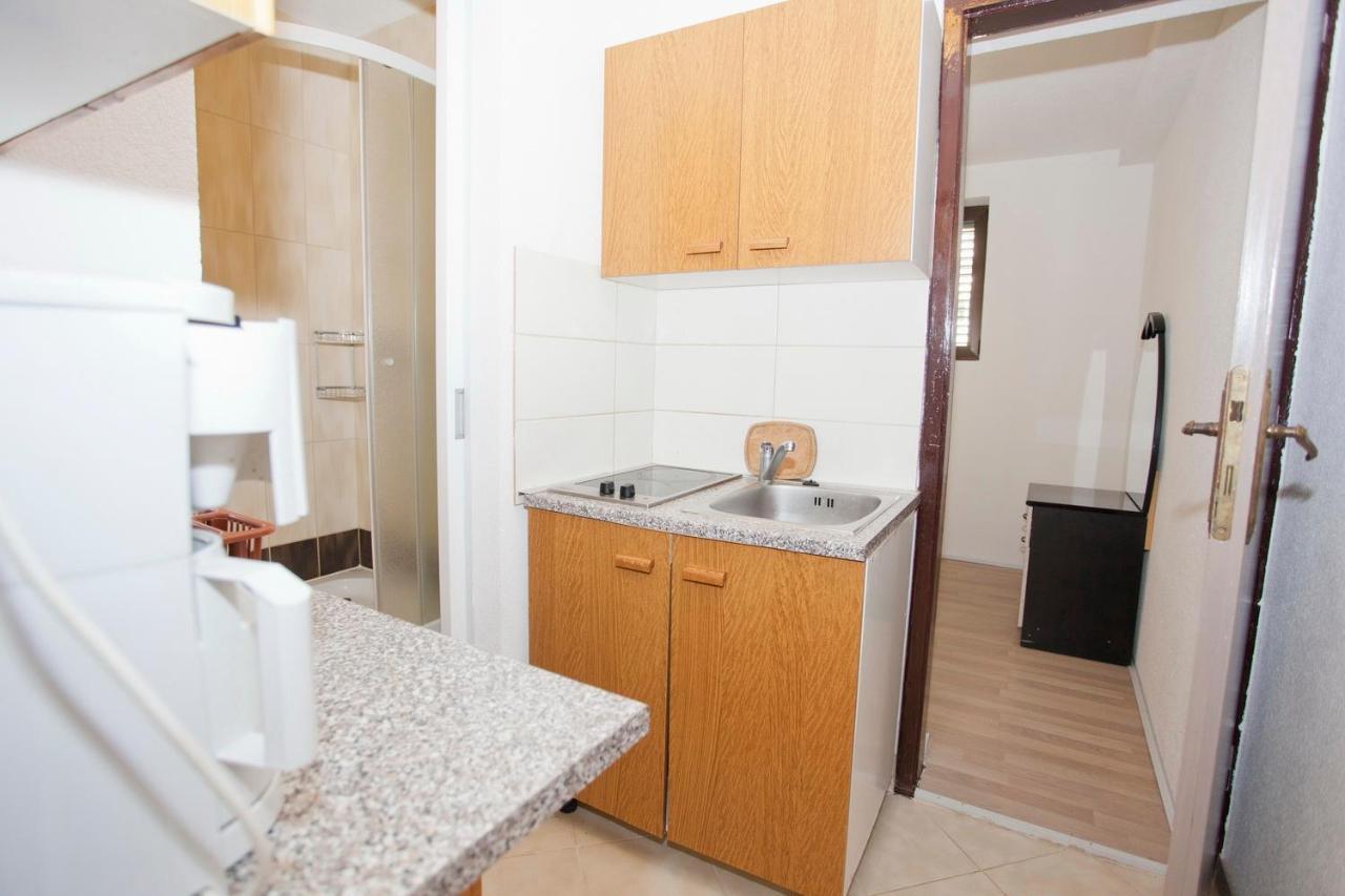 Apartments Marinko Promajna Exterior photo