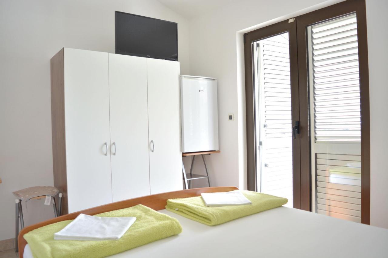 Apartments Marinko Promajna Exterior photo
